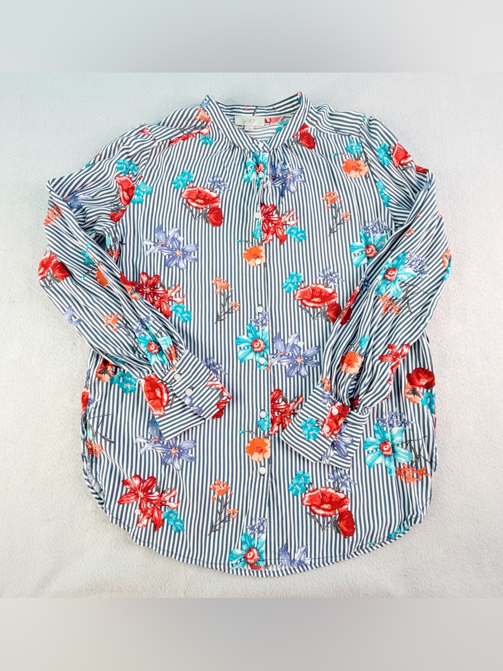 Loft Outlet Floral Print Small Blue White Long Sleeves Button Down Blouse Shirt